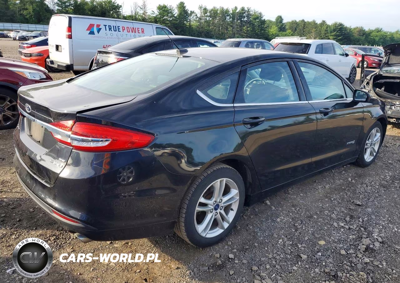 2018 Ford Fusion Se Hybrid VIN:3FA6P0LU9JR102635 - 3