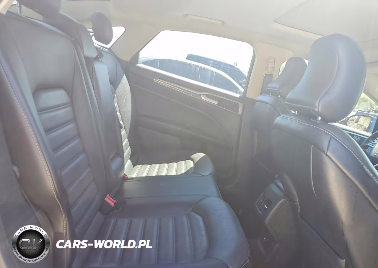 2017 Ford Fusion Se VIN:3FA6P0HD9HR366411 - 10