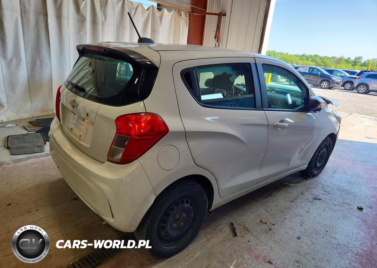 2018 Chevrolet Spark Ls VIN:KL8CB6SA5JC423701 - 3