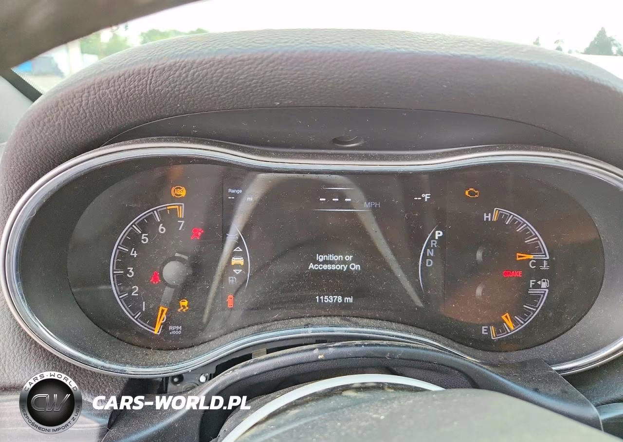2019 Jeep Grand Cherokee Laredo VIN:1C4RJFAG7KC753402 - 9