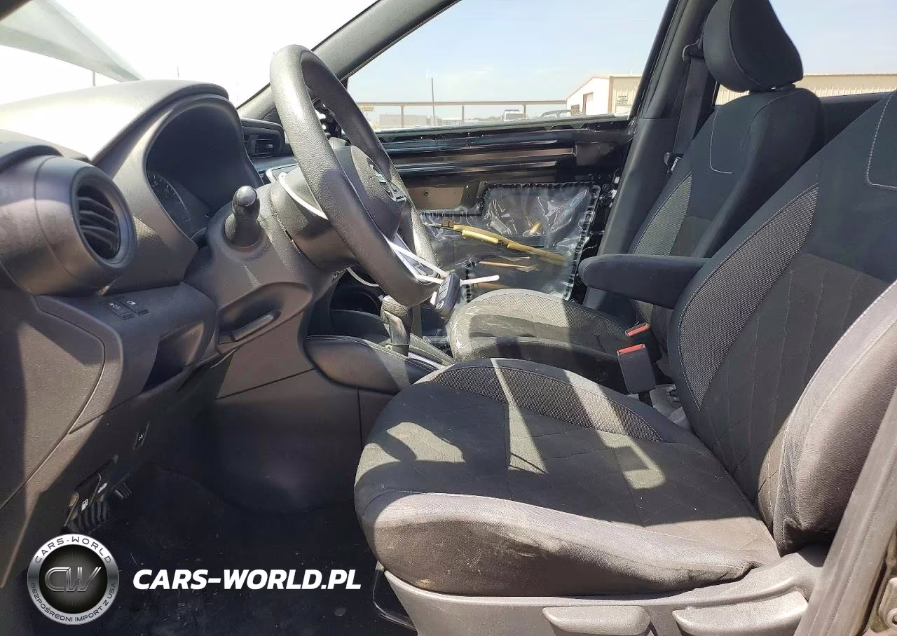 2018 Nissan Kicks S VIN:3N1CP5CU8JL514772 - 7