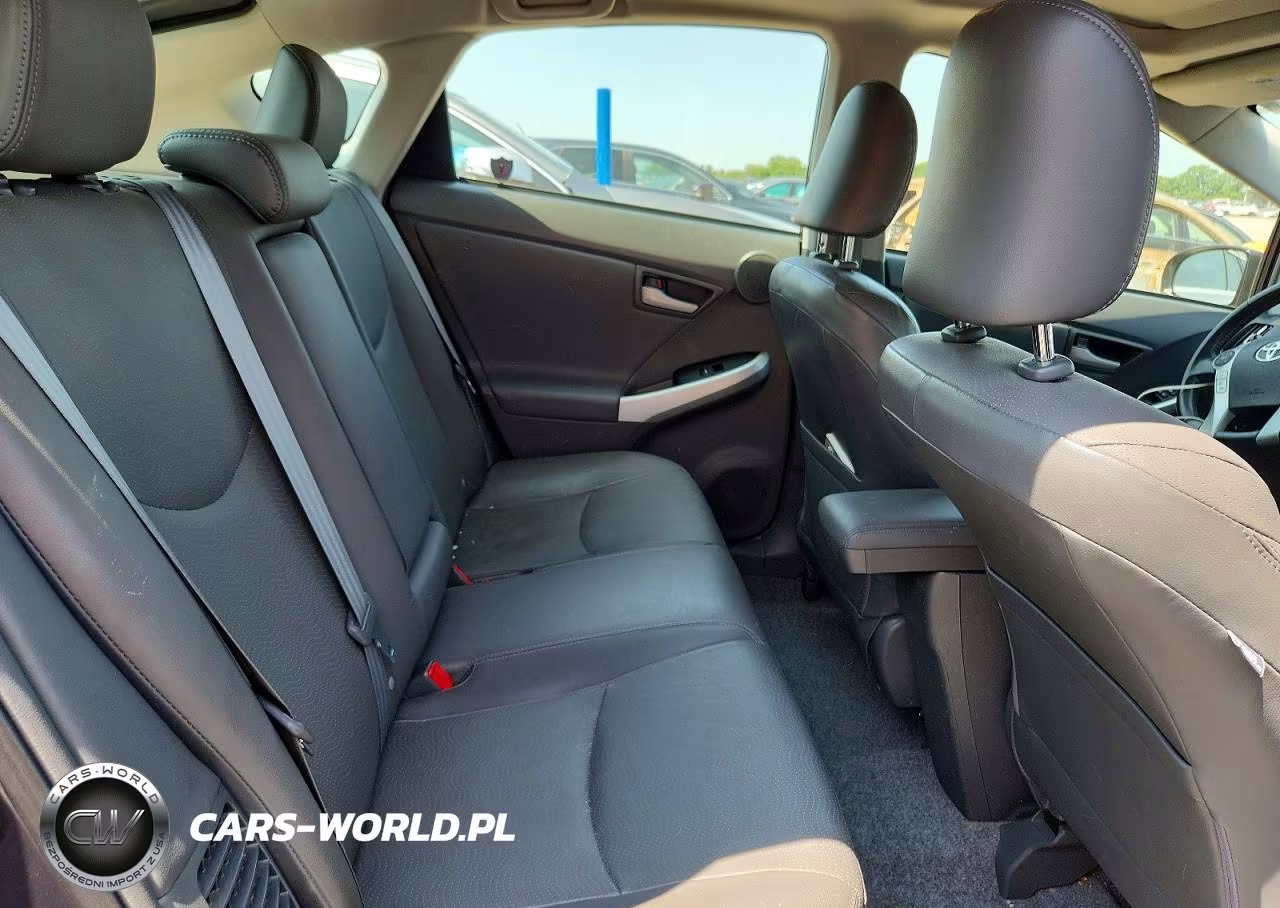2011 Toyota Prius Four VIN:JTDKN3DU0B5343843 - 10