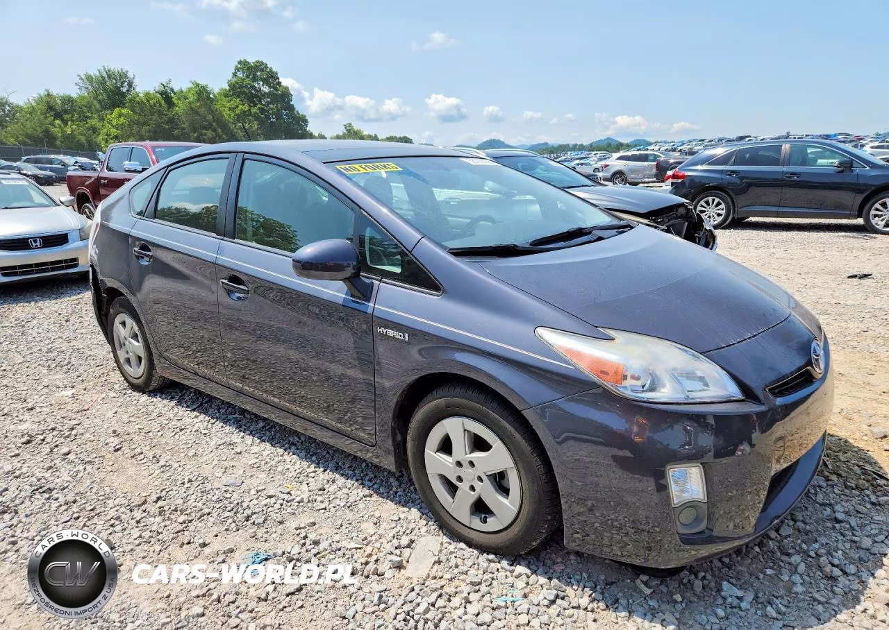 2011 Toyota Prius Four VIN:JTDKN3DU0B5343843 - 4