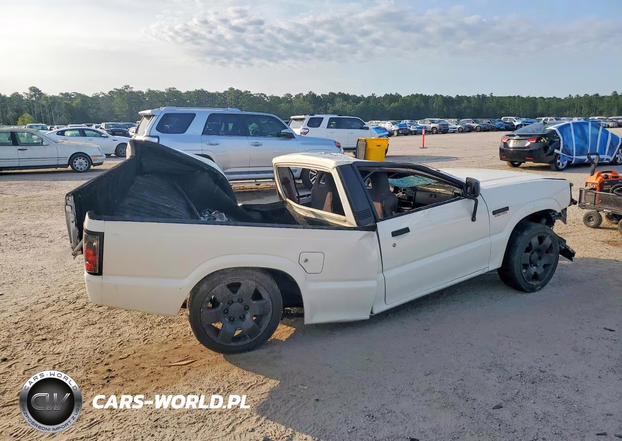 1987 Mazda B2200 Short Bed VIN:JM2UF1133H0128531 - 3