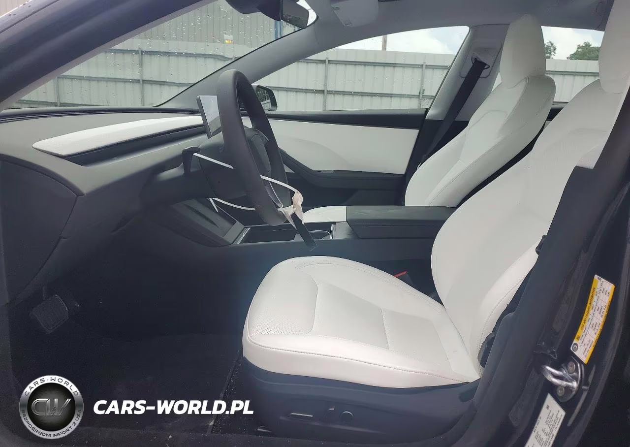 2026 Tesla Model 3 VIN:5YJ3E1EB6TF186602 - 7