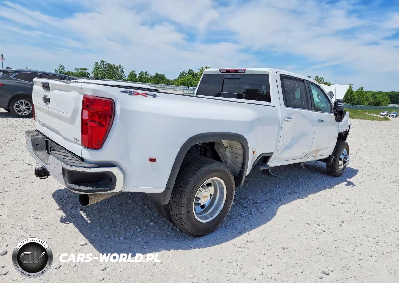 2024 Chevrolet Silverado K3500 Ltz VIN:1GC4YUEY7RF196447 - 3