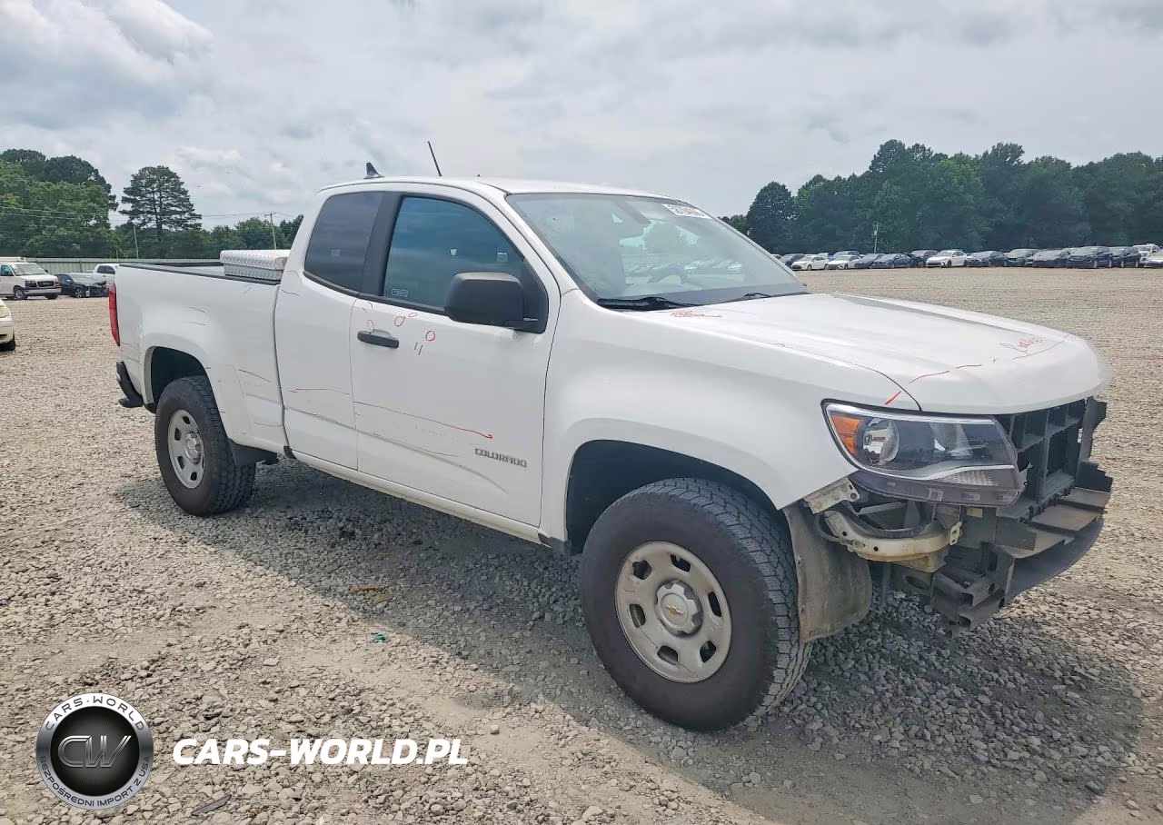 2018 Chevrolet Colorado VIN:1GCHSBEN1J1268497 - 4