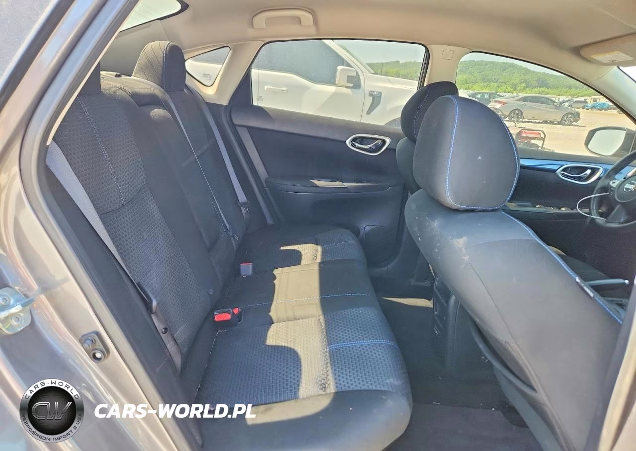 2018 Nissan Sentra Sr VIN:3N1AB7AP1JY312535 - 10
