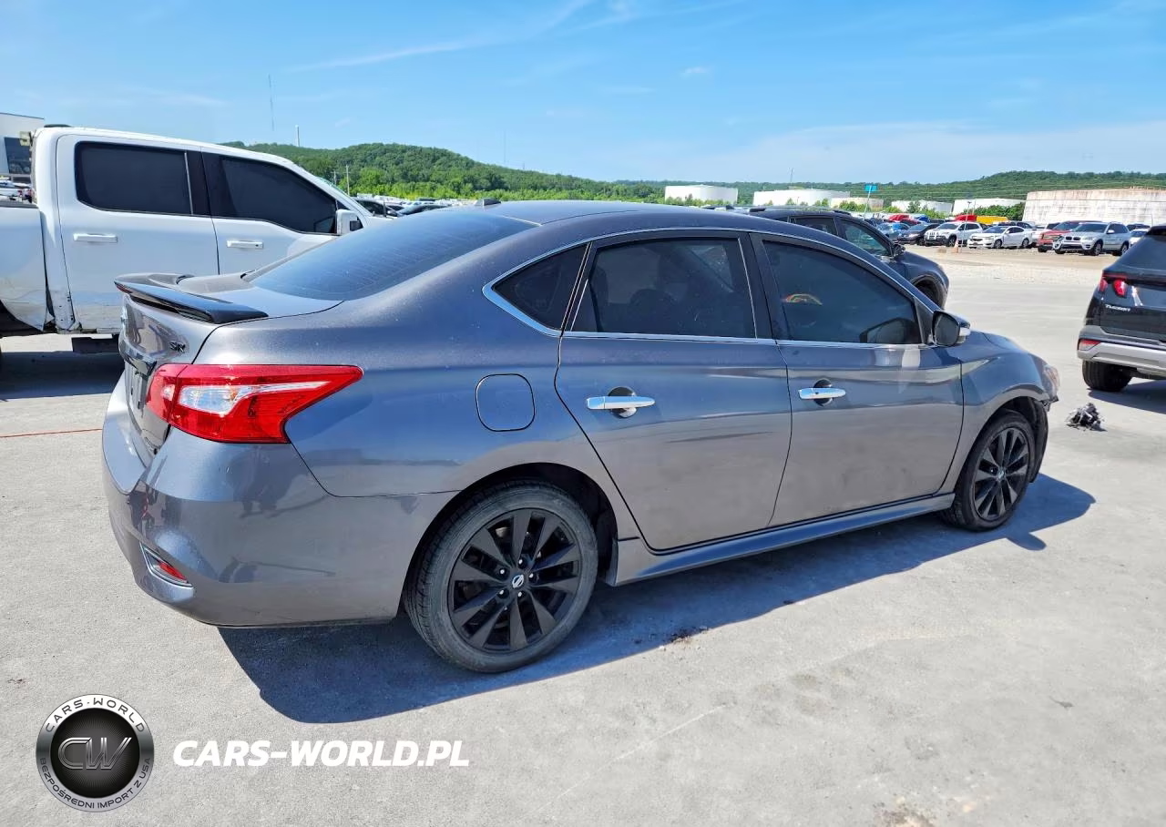 2018 Nissan Sentra Sr VIN:3N1AB7AP1JY312535 - 3