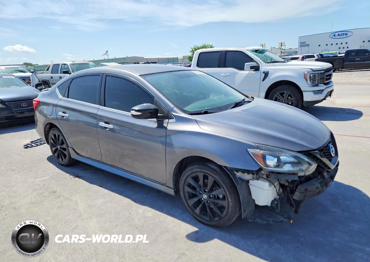 2018 Nissan Sentra Sr VIN:3N1AB7AP1JY312535 - 4