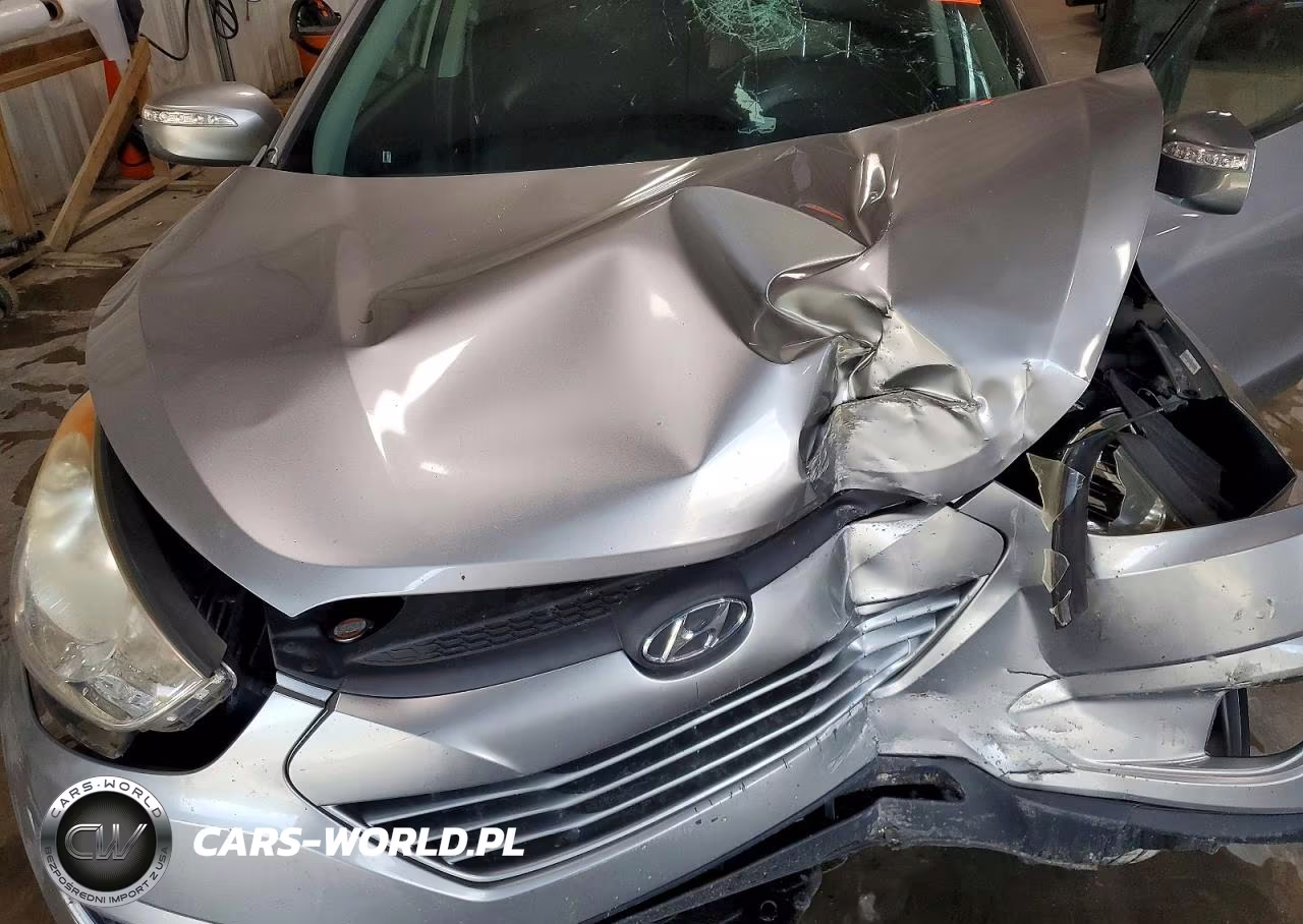 2012 Hyundai Tucson Gls VIN:KM8JUCAC8CU394536 - 12