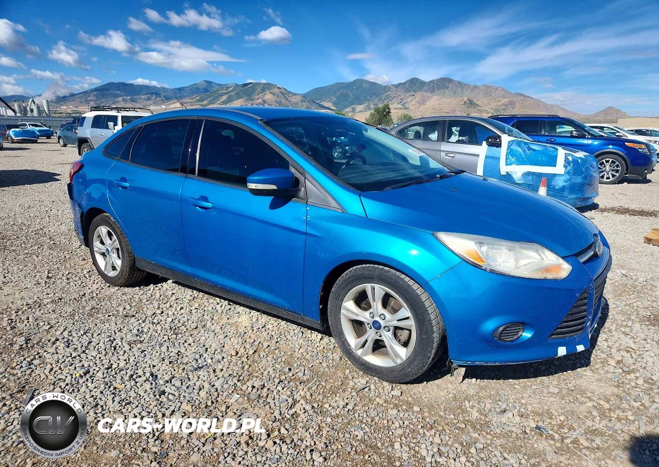 2013 Ford Focus Se VIN:1FADP3F23DL372644 - 4