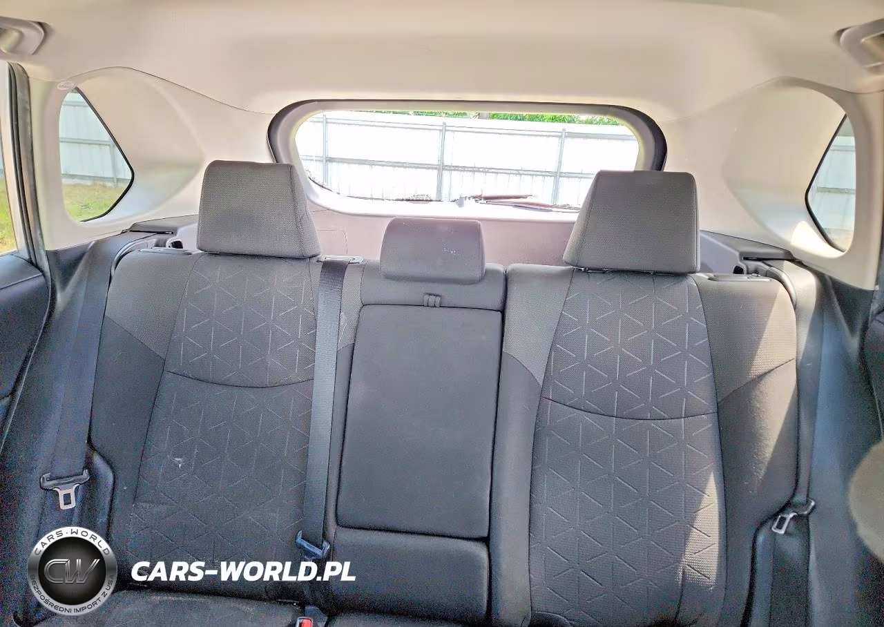2019 Toyota Rav4 Xle VIN:2T3P1RFV0KW058658 - 10