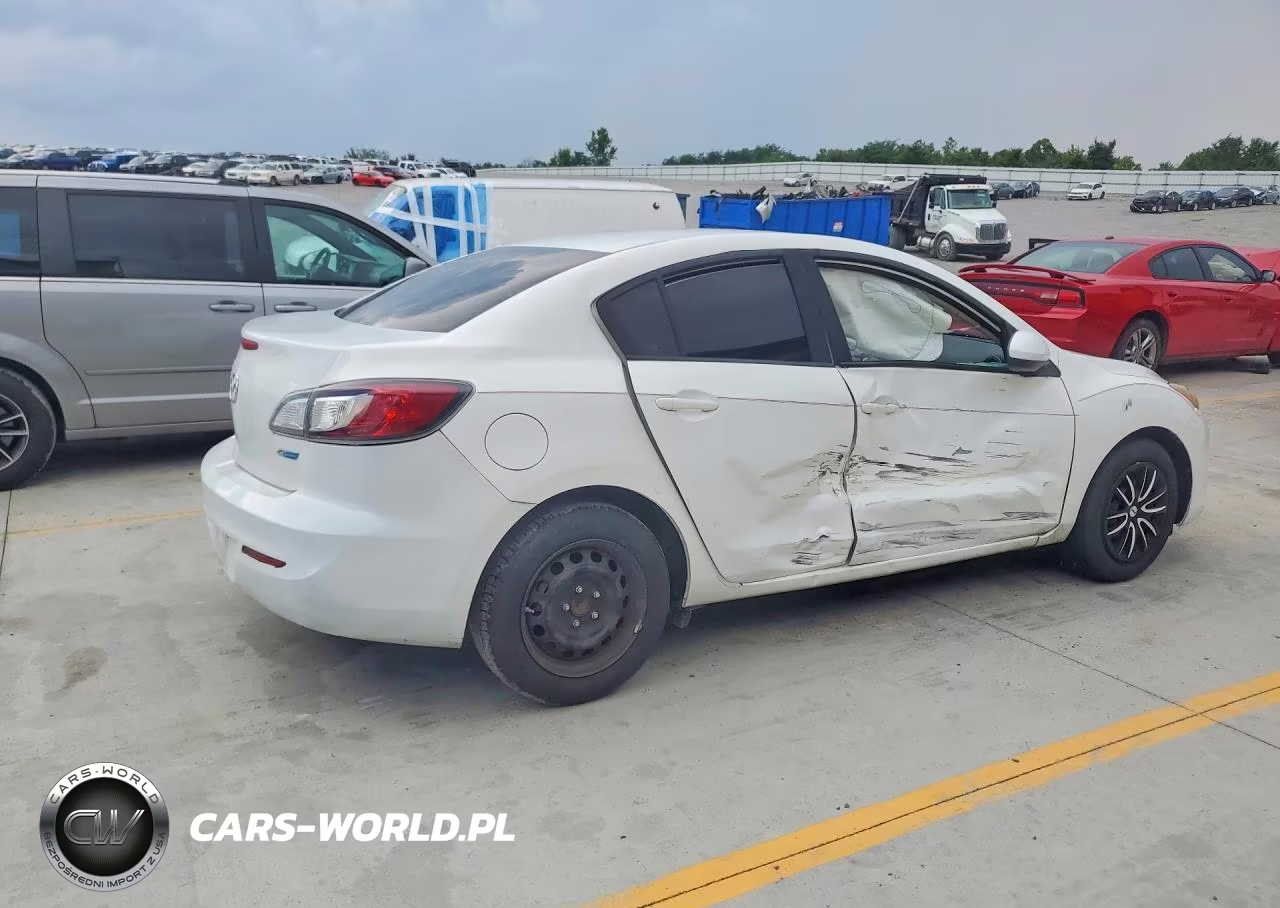 2013 Mazda Mazda 3 VIN:JM1BL1U77D1718240 - 3