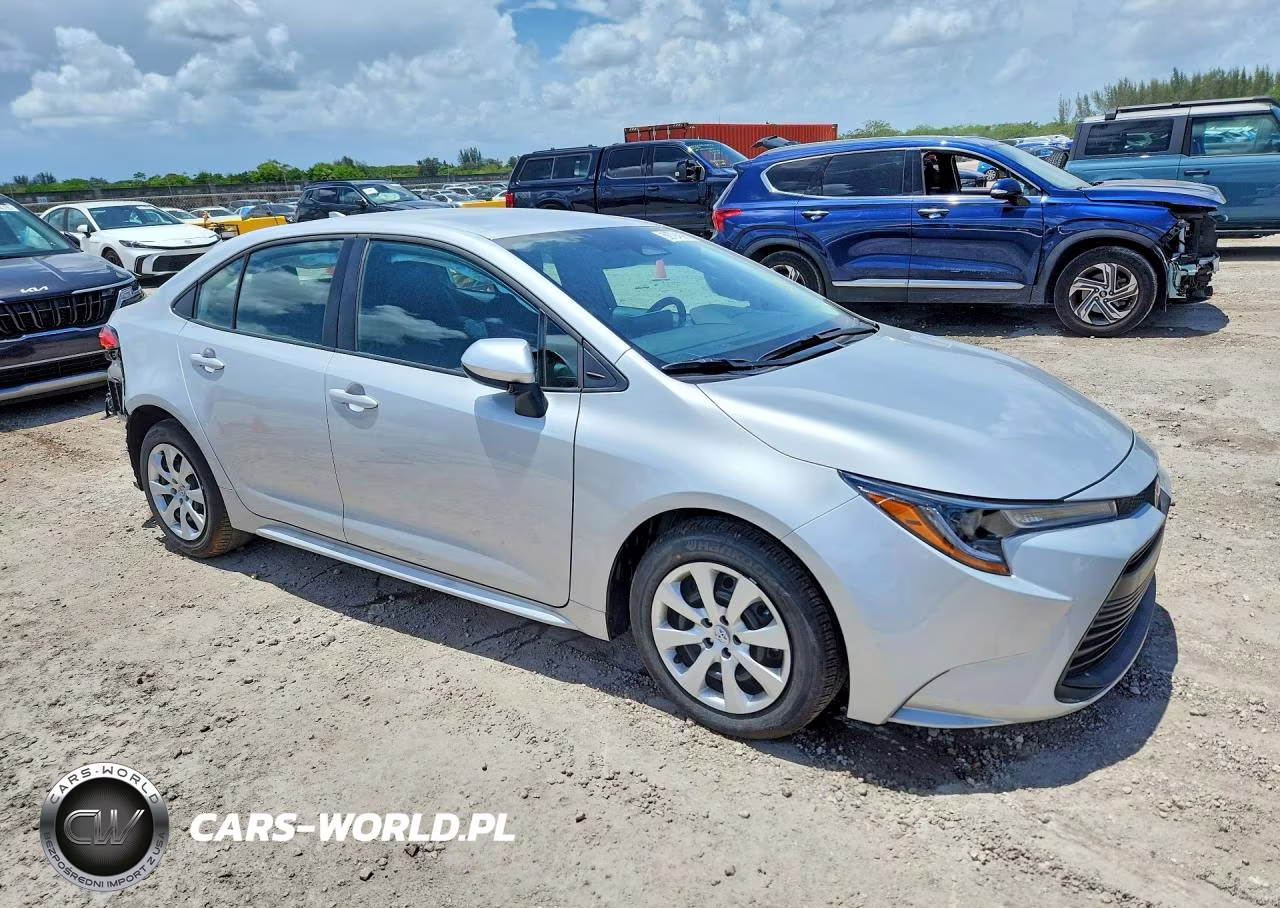 2026 Toyota Corolla Le VIN:5YFB4MDE2TP428947 - 4