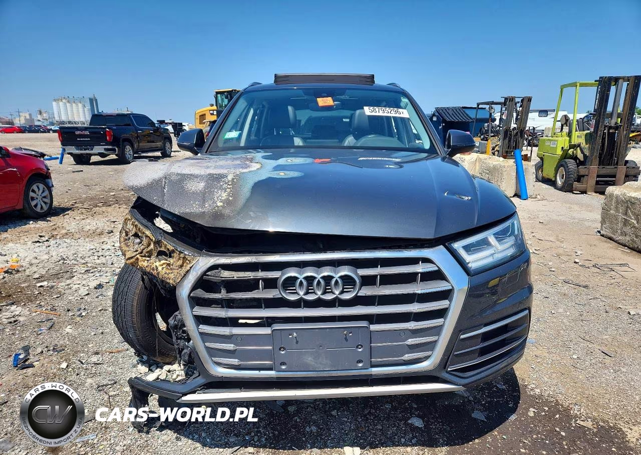 2018 Audi Q5 Premium Plus VIN:WA1BNAFY4J2141120 - 5