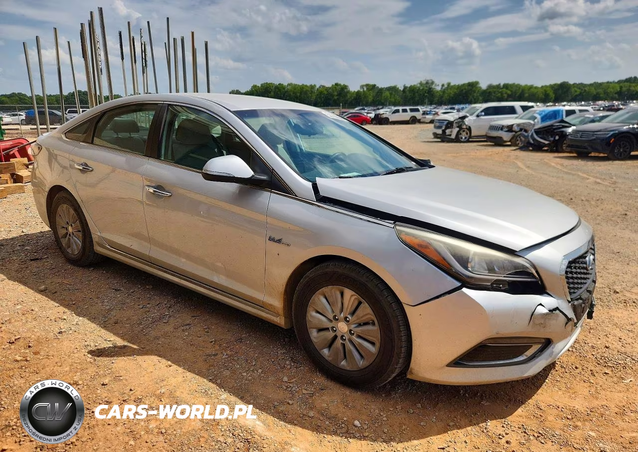 2016 Hyundai Sonata Hybrid Se VIN:KMHE24L11GA028210 - 4