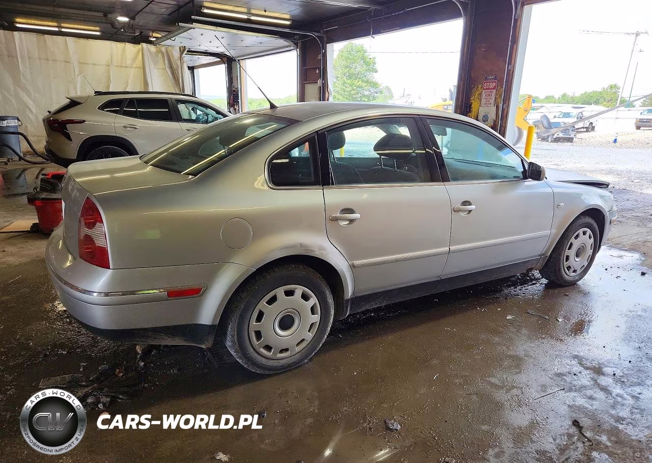 2002 Volkswagen Passat Gls VIN:WVWPD63BX2P349129 - 3