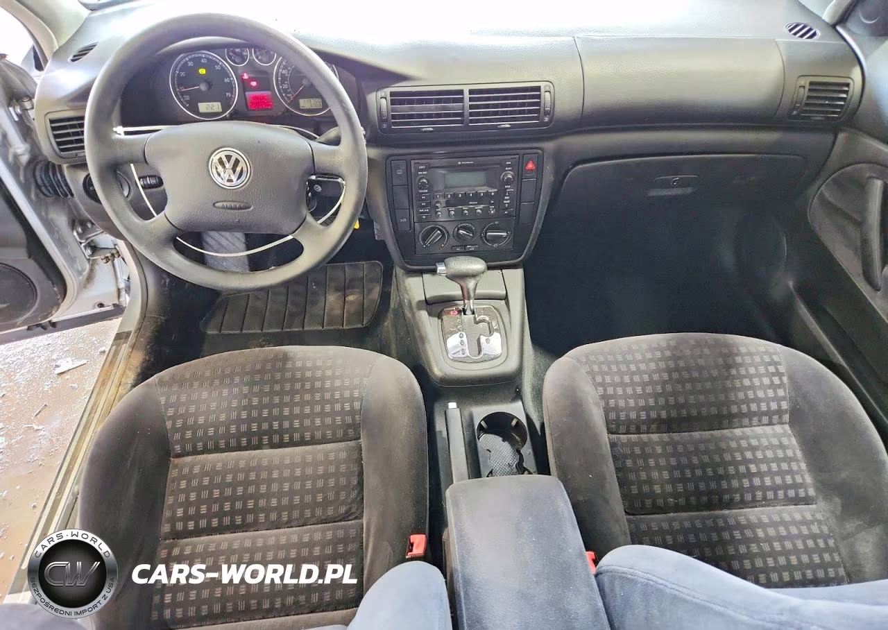 2002 Volkswagen Passat Gls VIN:WVWPD63BX2P349129 - 8