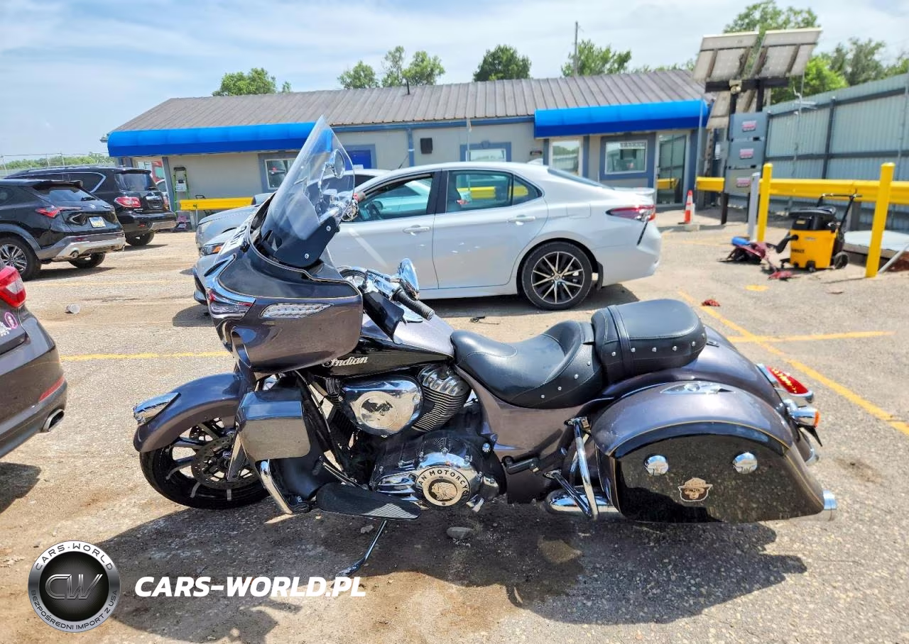 2016 Indian Roadmaster VIN:56KTRAAA0G3337173 - 3
