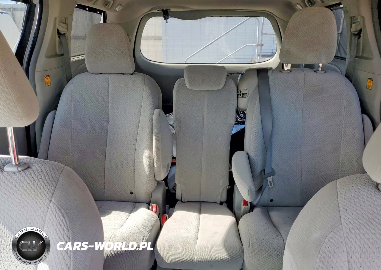2011 Toyota Sienna Le VIN:5TDKK3DC1BS119801 - 10