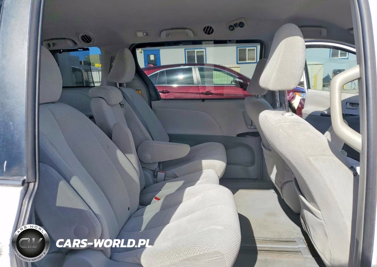2011 Toyota Sienna Le VIN:5TDKK3DC1BS119801 - 11