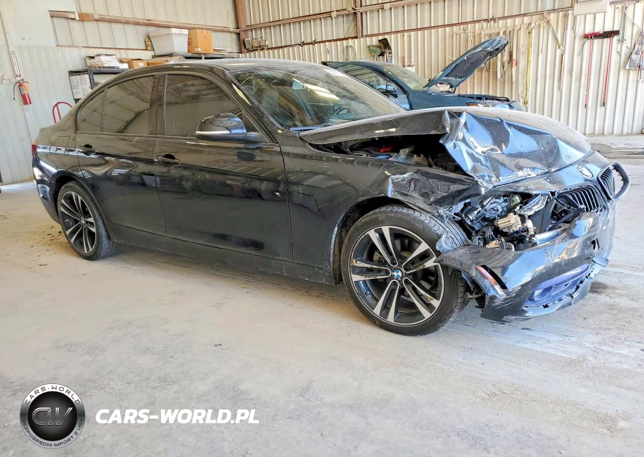 2018 BMW 330 Xi VIN:WBA8D9C50JEM32849 - 4