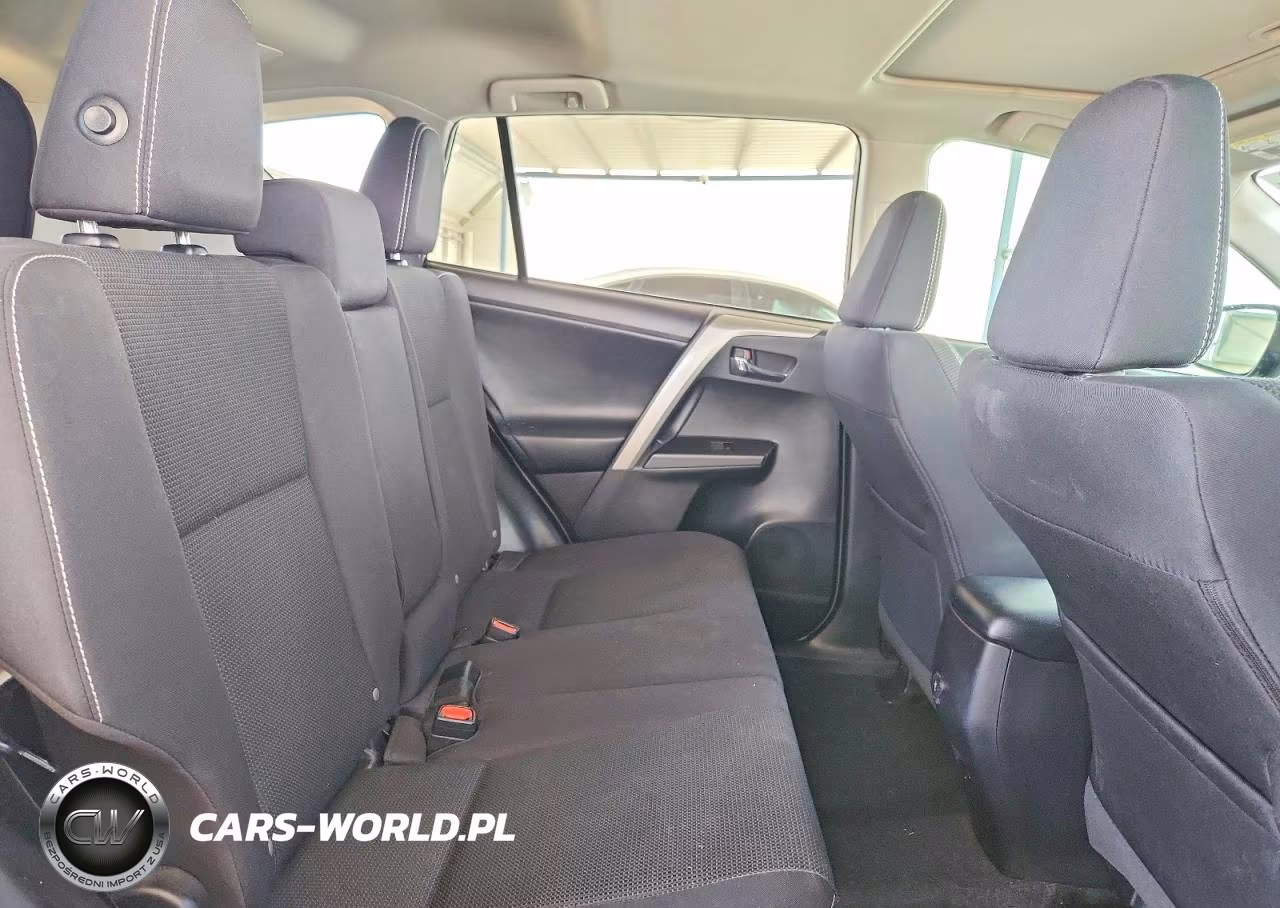 2018 Toyota Rav4 Xle VIN:2T3WFREV9JW444041 - 11