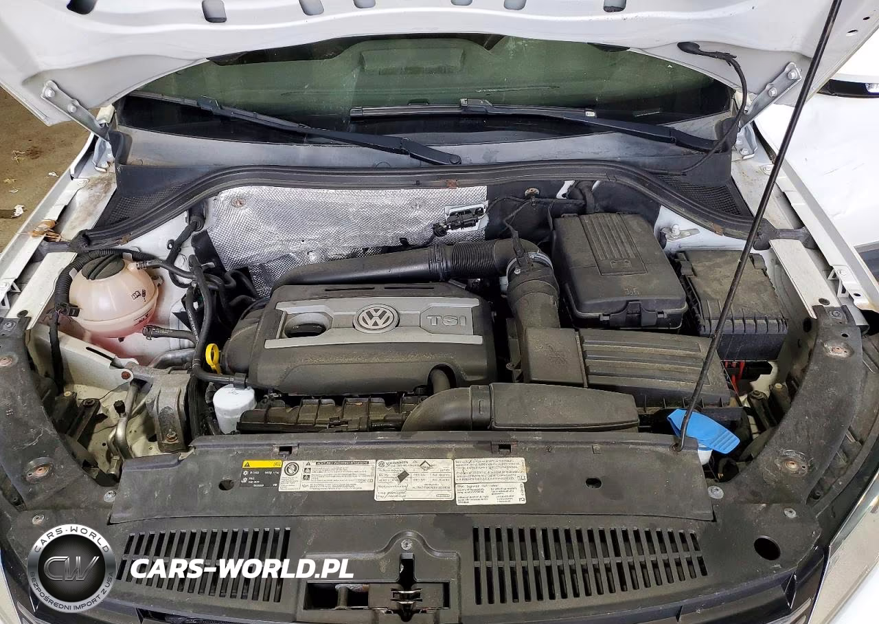 2017 Volkswagen Tiguan Wolfsburg VIN:WVGSV7AX0HW506172 - 12