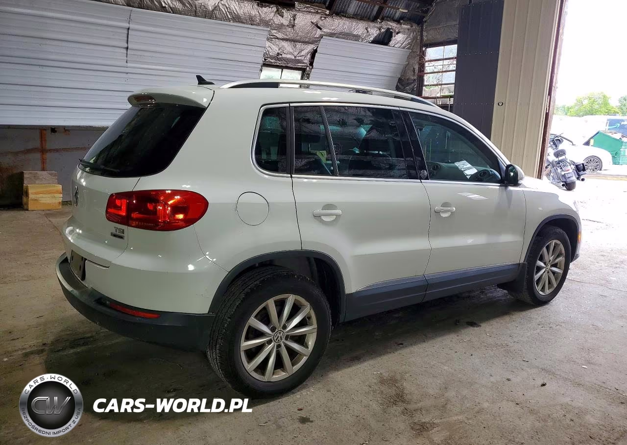 2017 Volkswagen Tiguan Wolfsburg VIN:WVGSV7AX0HW506172 - 3