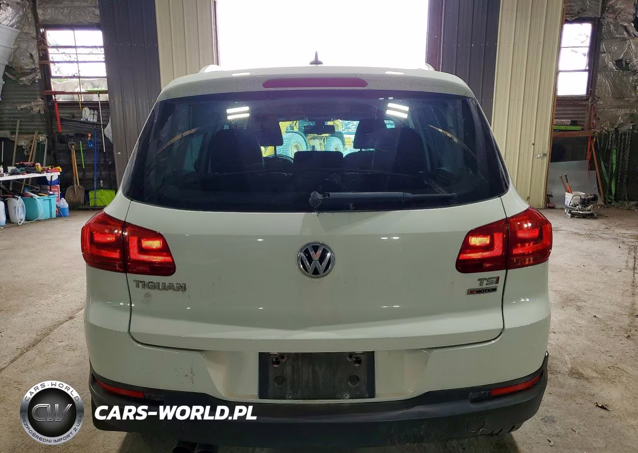 2017 Volkswagen Tiguan Wolfsburg VIN:WVGSV7AX0HW506172 - 6