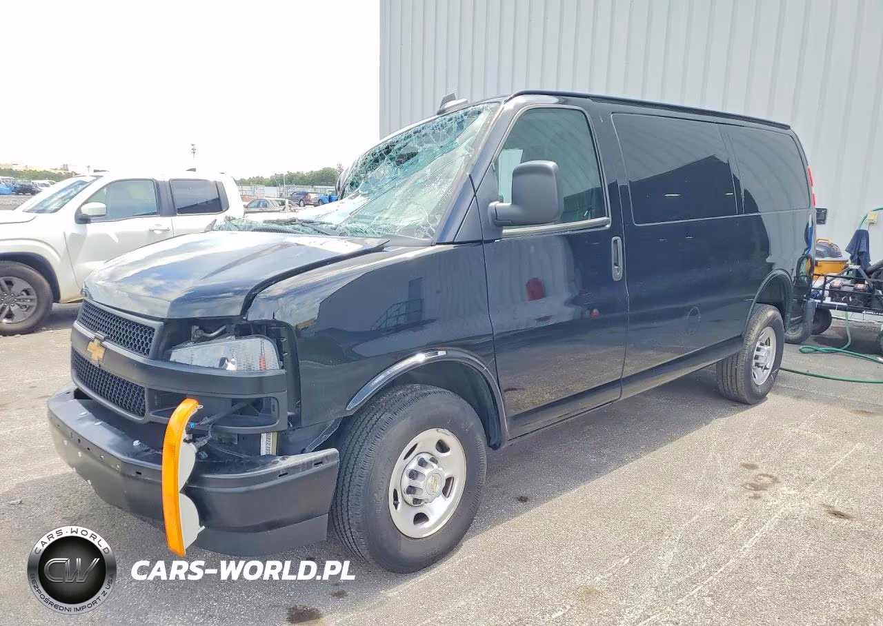 2024 Chevrolet Express G2500 VIN:1GCWGAFP4R1261221 - 1