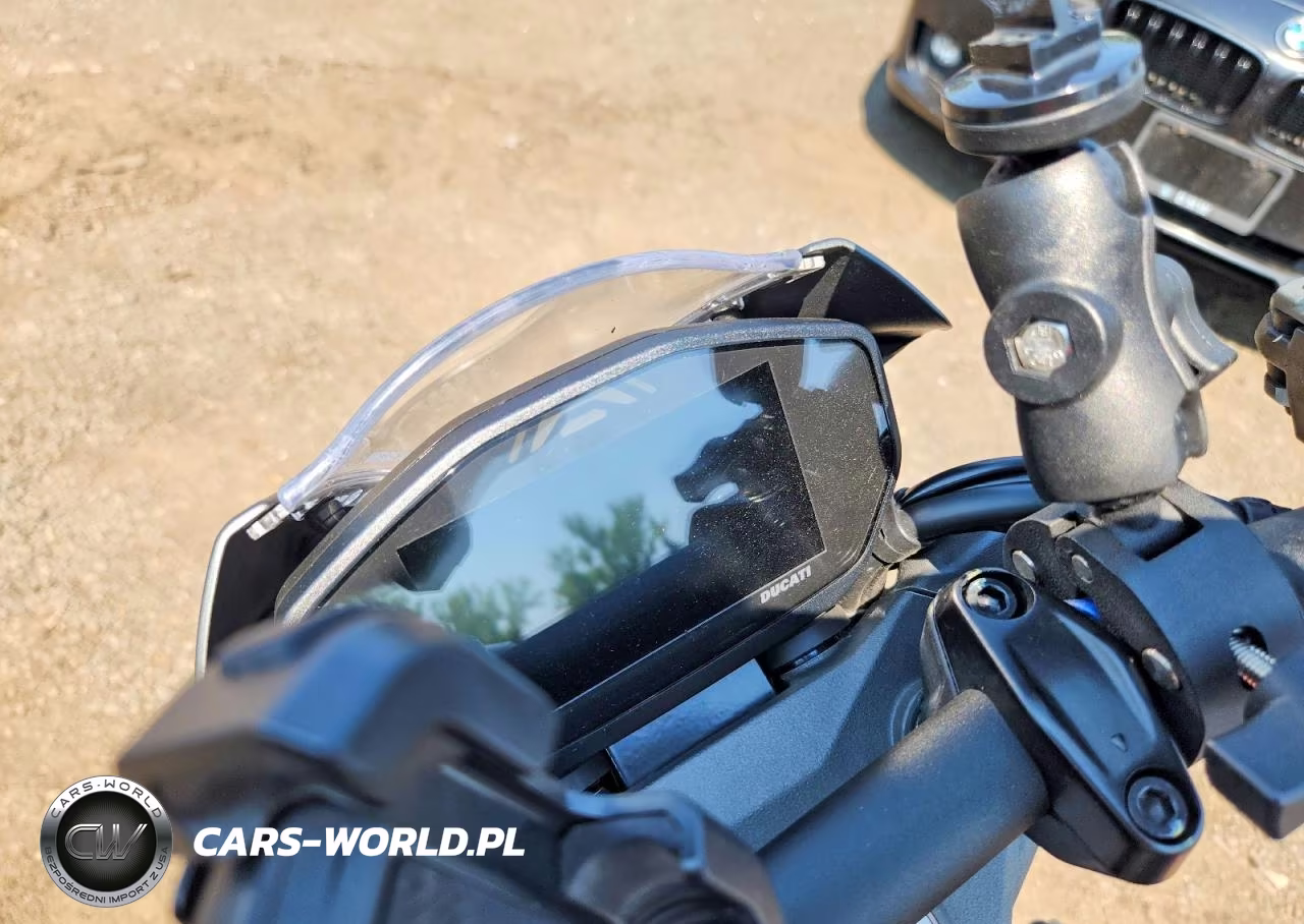 2023 Ducati Monster VIN:ZDMMAMDT8PB008201 - 7