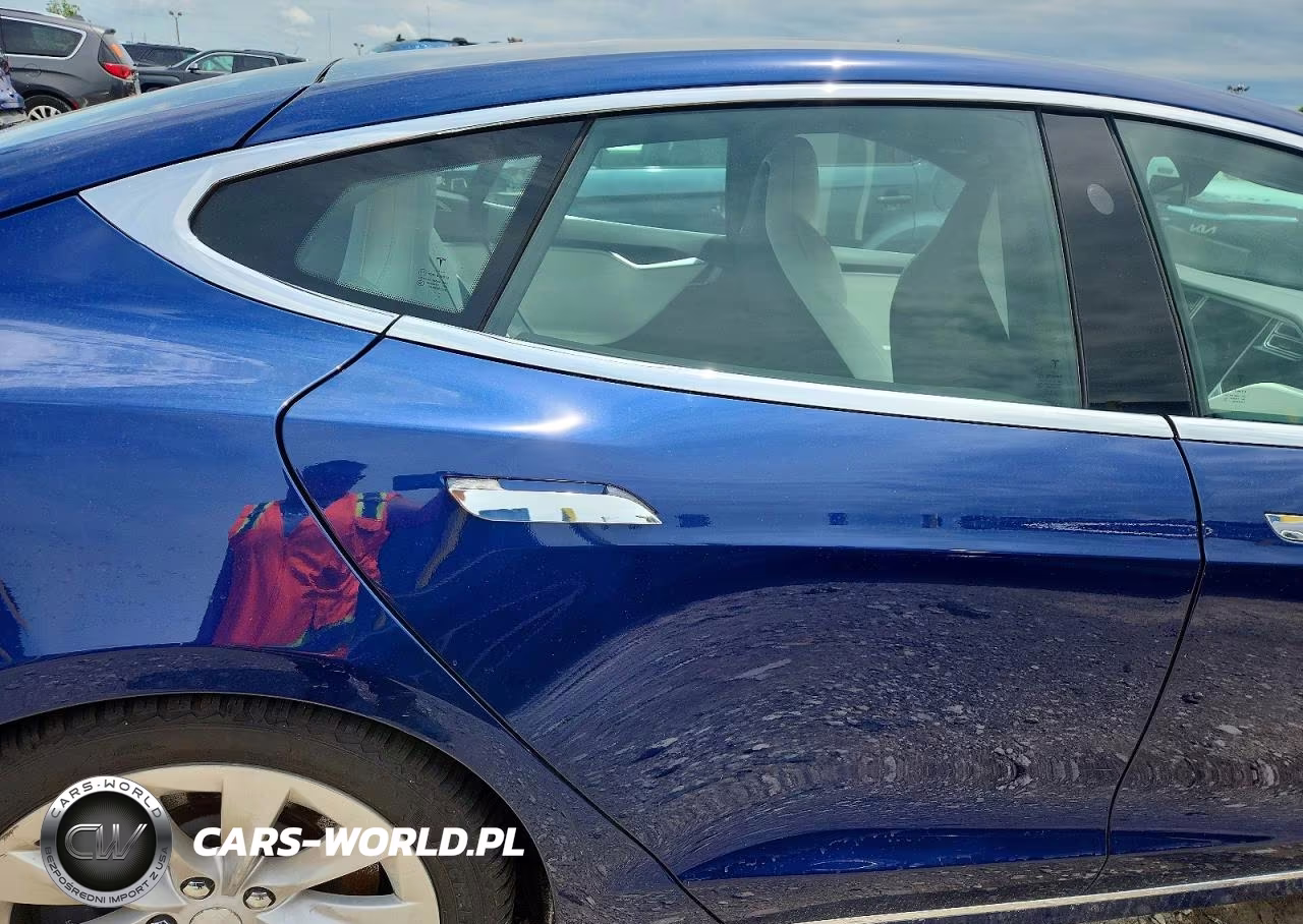 2017 Tesla Model S VIN:5YJSA1E20HF213260 - 10