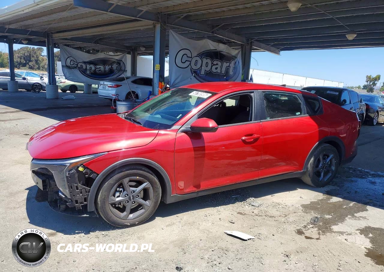 2025 Kia K4 Lxs