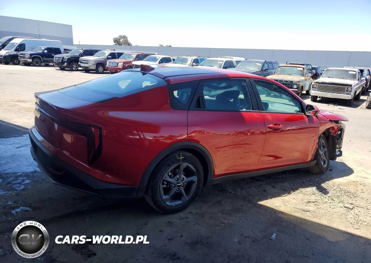 2025 Kia K4 Lxs VIN:3KPFT4DE7SE084732 - 3