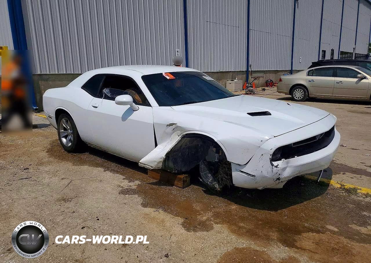 2015 Dodge Challenger Sxt VIN:2C3CDZAG6FH913131 - 4