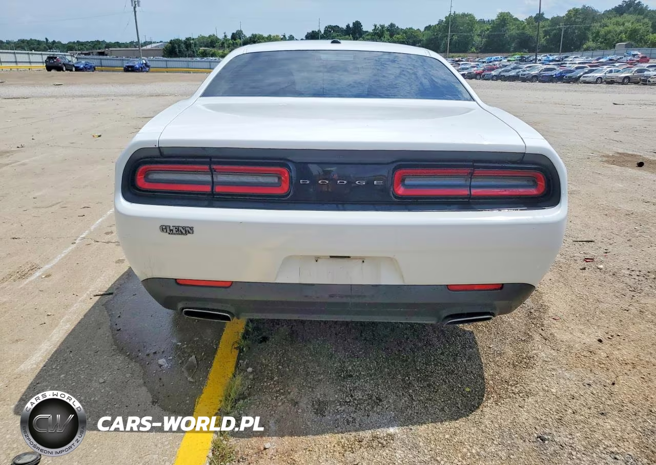 2015 Dodge Challenger Sxt VIN:2C3CDZAG6FH913131 - 6