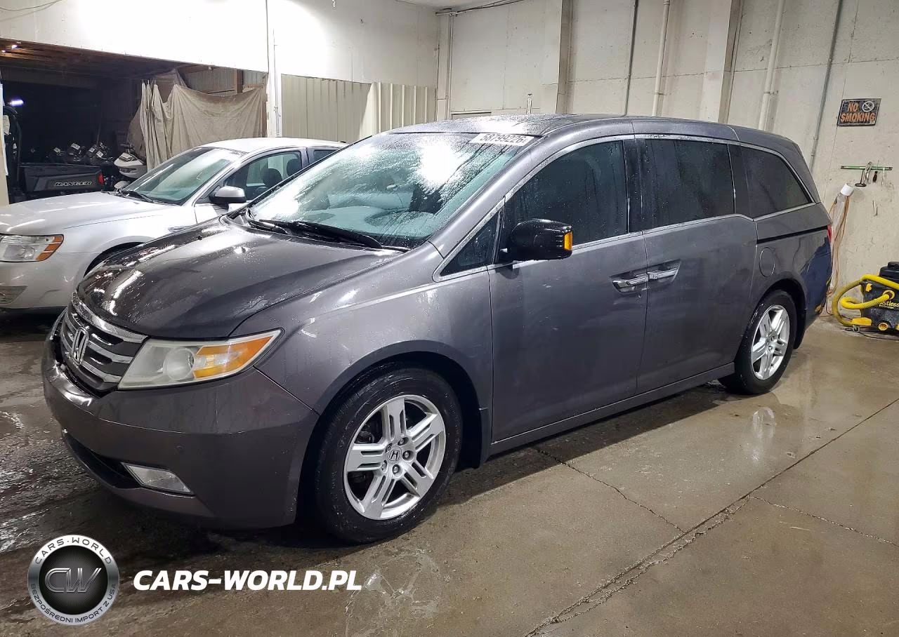 2012 Honda Odyssey Touring – zdjęcie 1 z 13