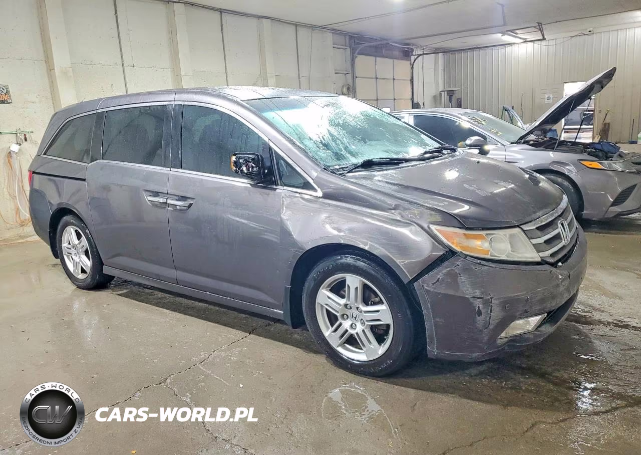 2012 Honda Odyssey Touring VIN:5FNRL5H97CB027622 - 4