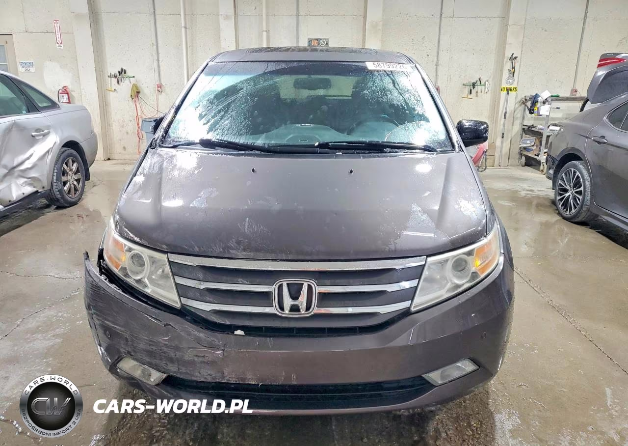 2012 Honda Odyssey Touring VIN:5FNRL5H97CB027622 - 5