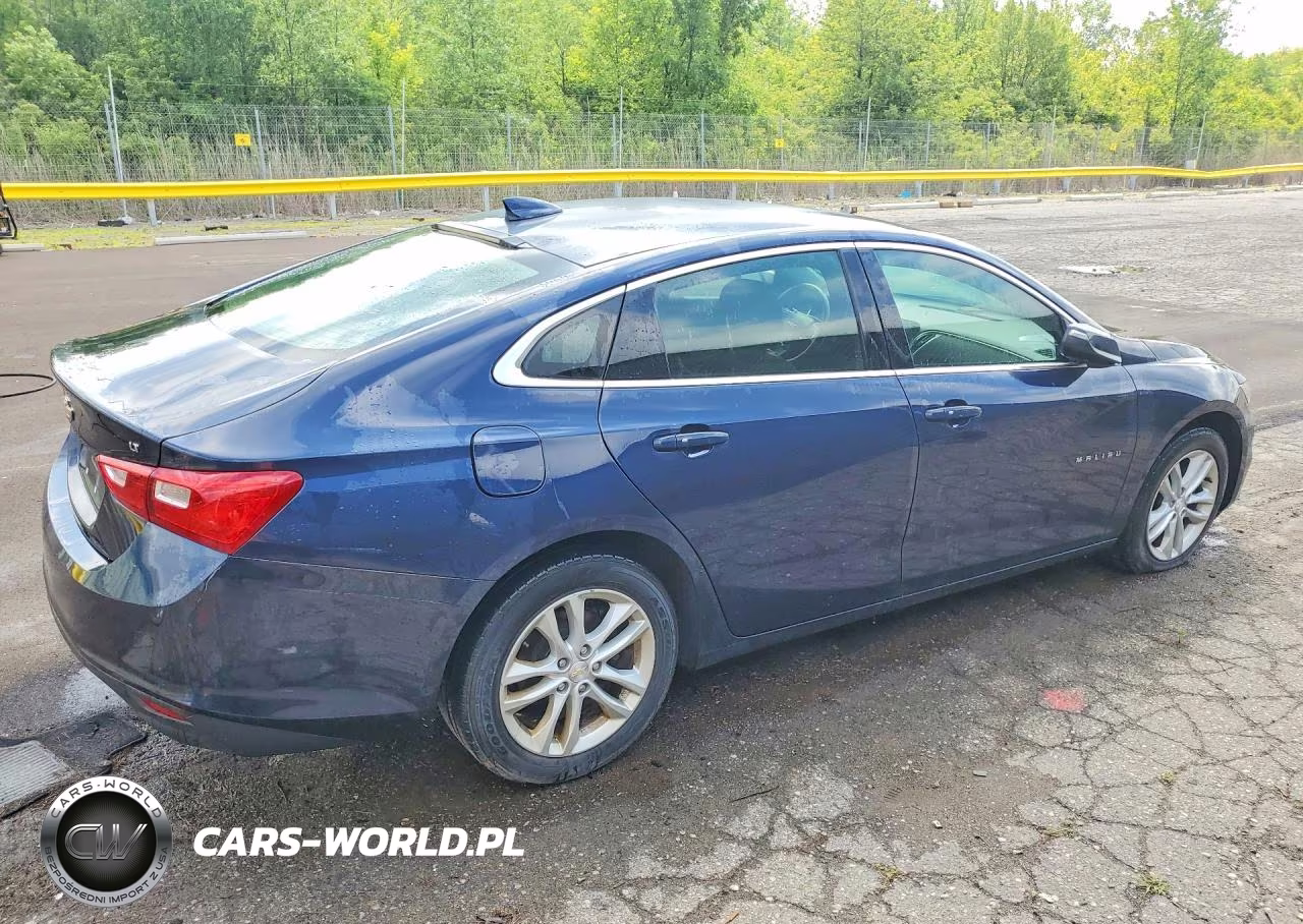 2018 Chevrolet Malibu Lt VIN:1G1ZD5ST2JF108269 - 3