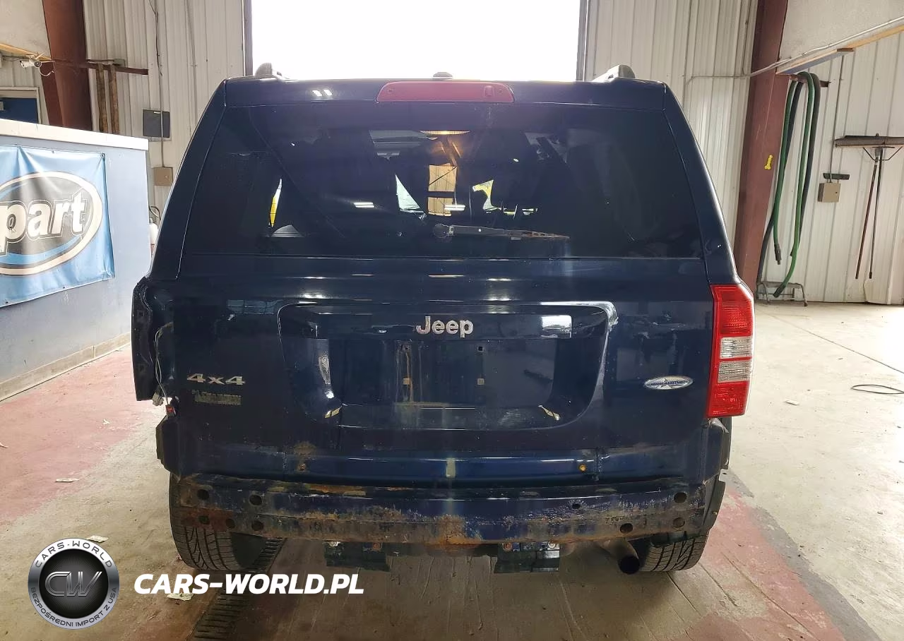 2015 Jeep Patriot Latitude VIN:1C4NJRFB2FD339957 - 6