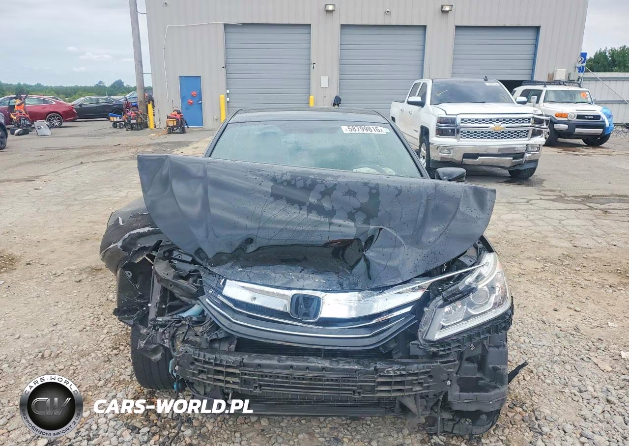 2017 Honda Accord Sport VIN:1HGCR2F53HA165307 - 5