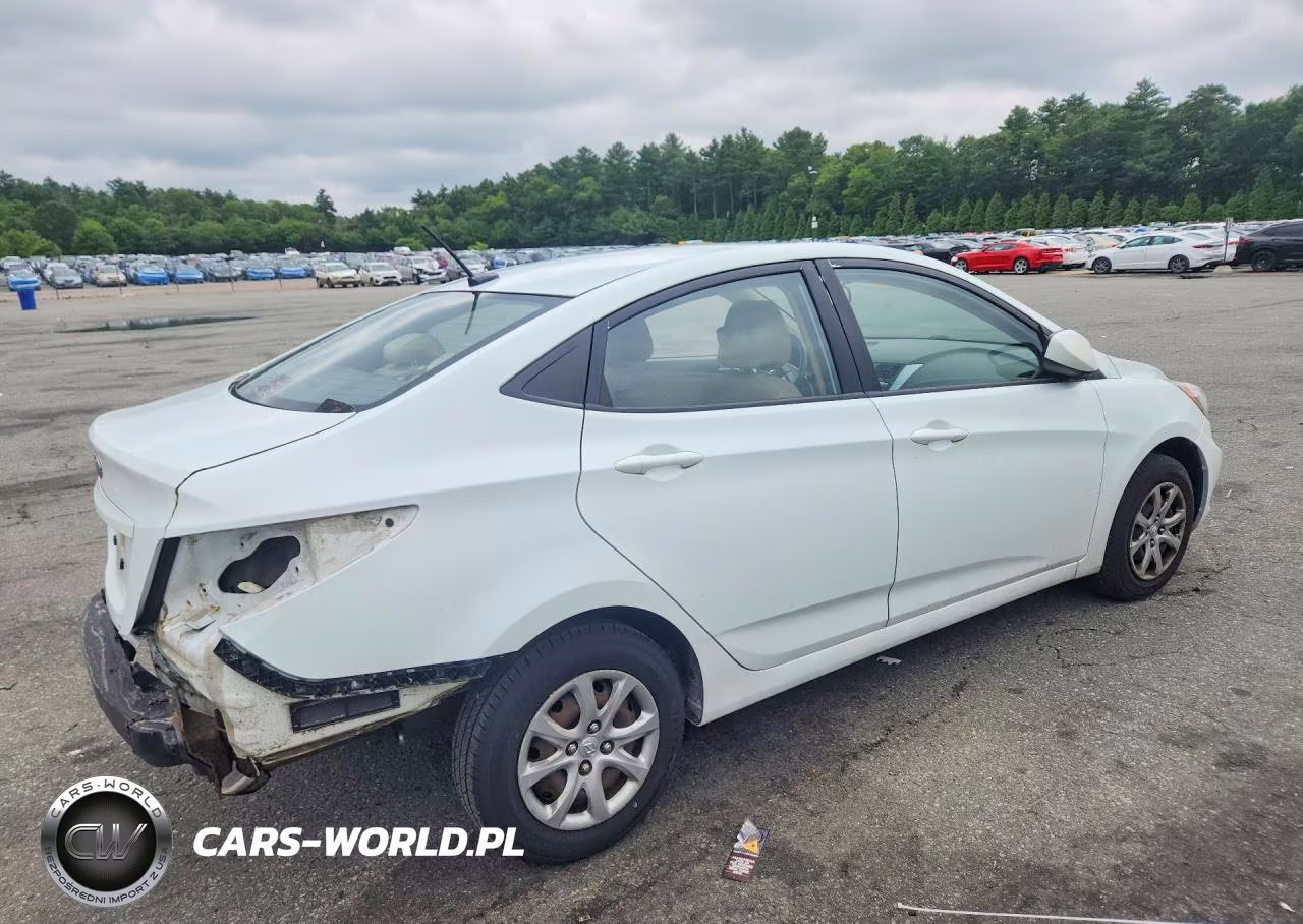 2013 Hyun Accent VIN:KMHCT4AE2DU480932 - 3