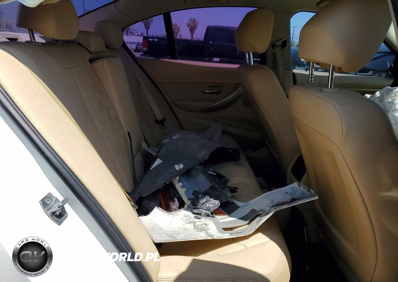 2016 BMW 320 I VIN:WBA8E1G54GNU12203 - 10
