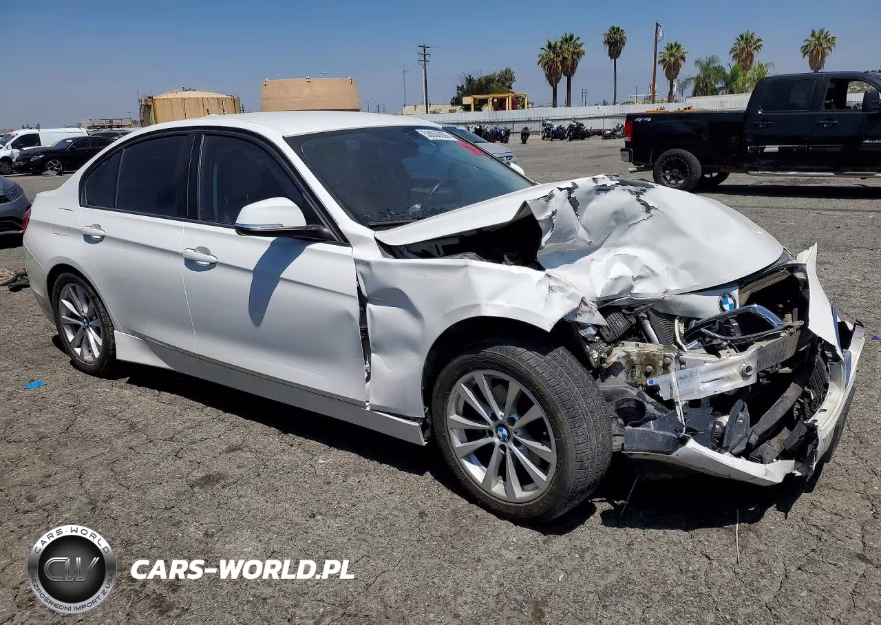 2016 BMW 320 I VIN:WBA8E1G54GNU12203 - 4