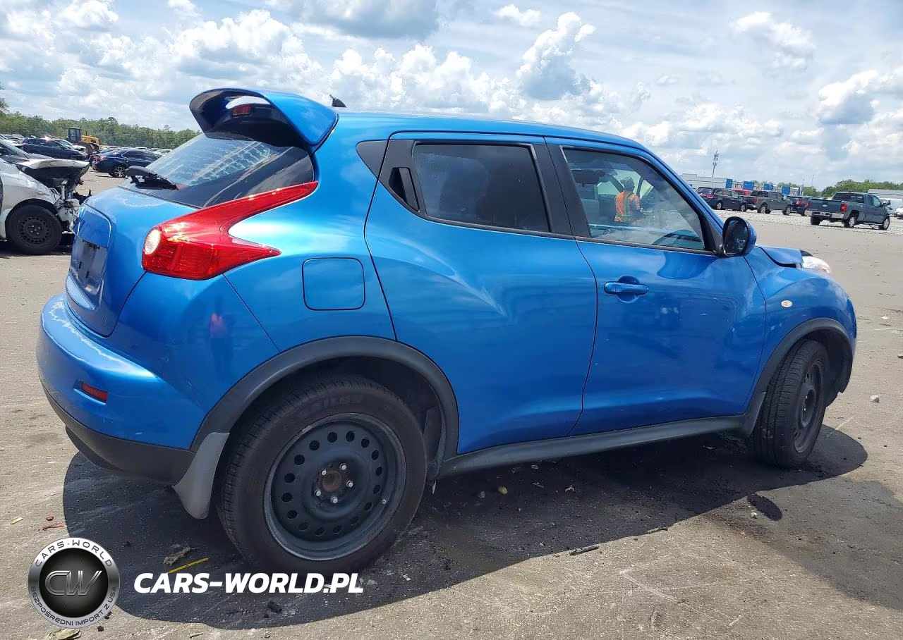 2011 Nissan Juke S VIN:JN8AF5MR7BT010426 - 3