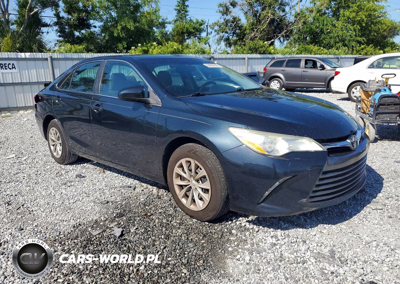 2017 Toyota Camry Le Automatic VIN:4T1BF1FKXHU283318 - 4