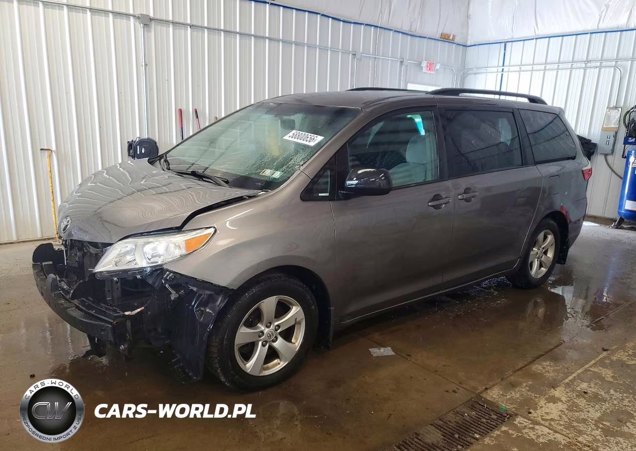 2015 Toyota Sienna Le